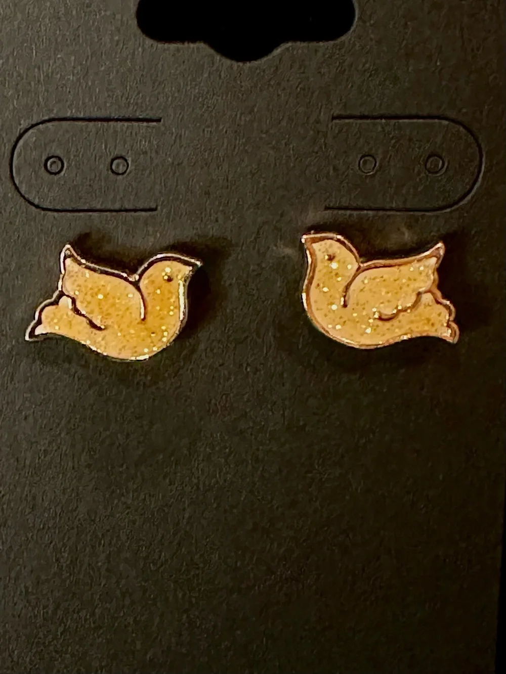 Vintage Avon 1988 Shimmering Dove Yellow Enamel Stud Earrings Rare